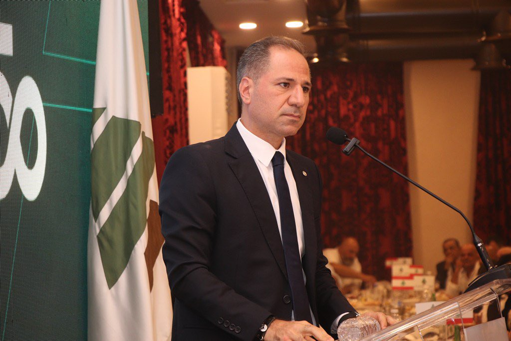 samygemayel's tweet photo. خلال عشاء وتكريم الخمسينيين في إقليم زحلة الكتائبي: التعامل مع شحنتيّ المتفجرات يجب أن يكون نقطة فاصلة في طريقة التعاطي مع حزب الله وسلاحه https://t.co/b9E3crg5ND