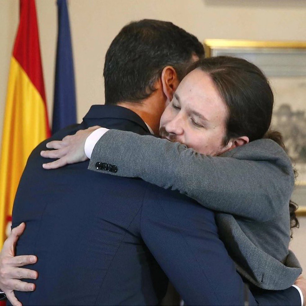 JaviRodrigo11's tweet photo. Estás tú bueno; para hablar de fotos de la vergüenza, estando de ministro en el gobierno en el que estás. https://t.co/SM69P3EffR