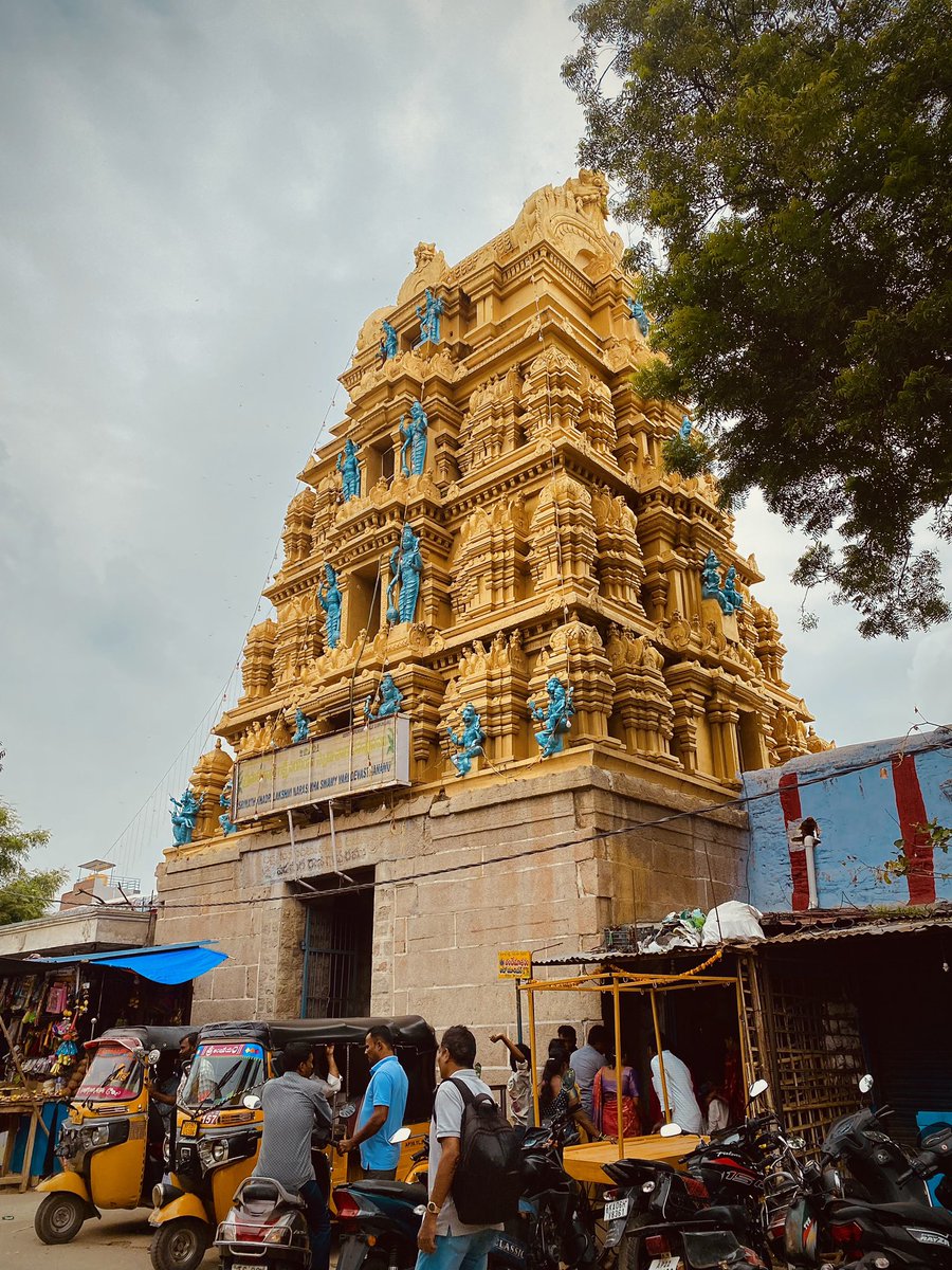 sameermathad's tweet photo. Had darshan at Srimath Kadiri Lakshmi Narasimha Swami Vari Temple on Dussehra!

Built in 1352 under Harihara I, it is one of the earliest dated Vijayanagara temples in Andhra Pradesh. 

The town is said to take its name from the khadira tree under which the deity was found. Inside, Narasimha swami is shown with eight arms, tearing open Hiranyakashipu, with Prahlada standing beside him. 

🙏🏼