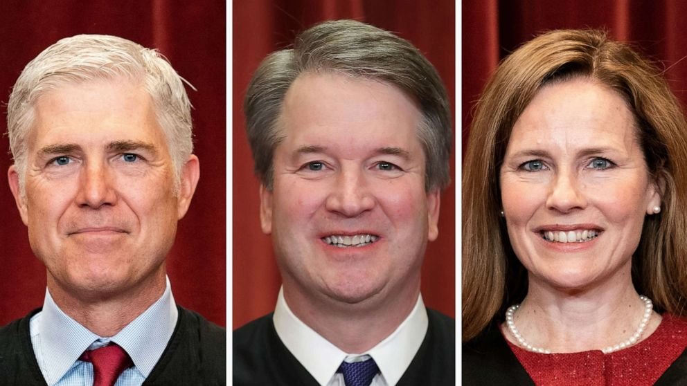 OcrazioCornPop's tweet photo. 🚨 JUST IN: Only Justice Thomas and Alito DISSENT to Federal Prisons providing transgender inmates with 'hormone therapy", wigs, makeup, and other costumes.

ALL 3 TRUMP JUSTICES VOTED TO CONTINUE TAXPAYER FUNDING FOR TRANGENGER INMATE INSANITY! 

HOW IS THIS POSSIBLE?

@realDonaldTrump