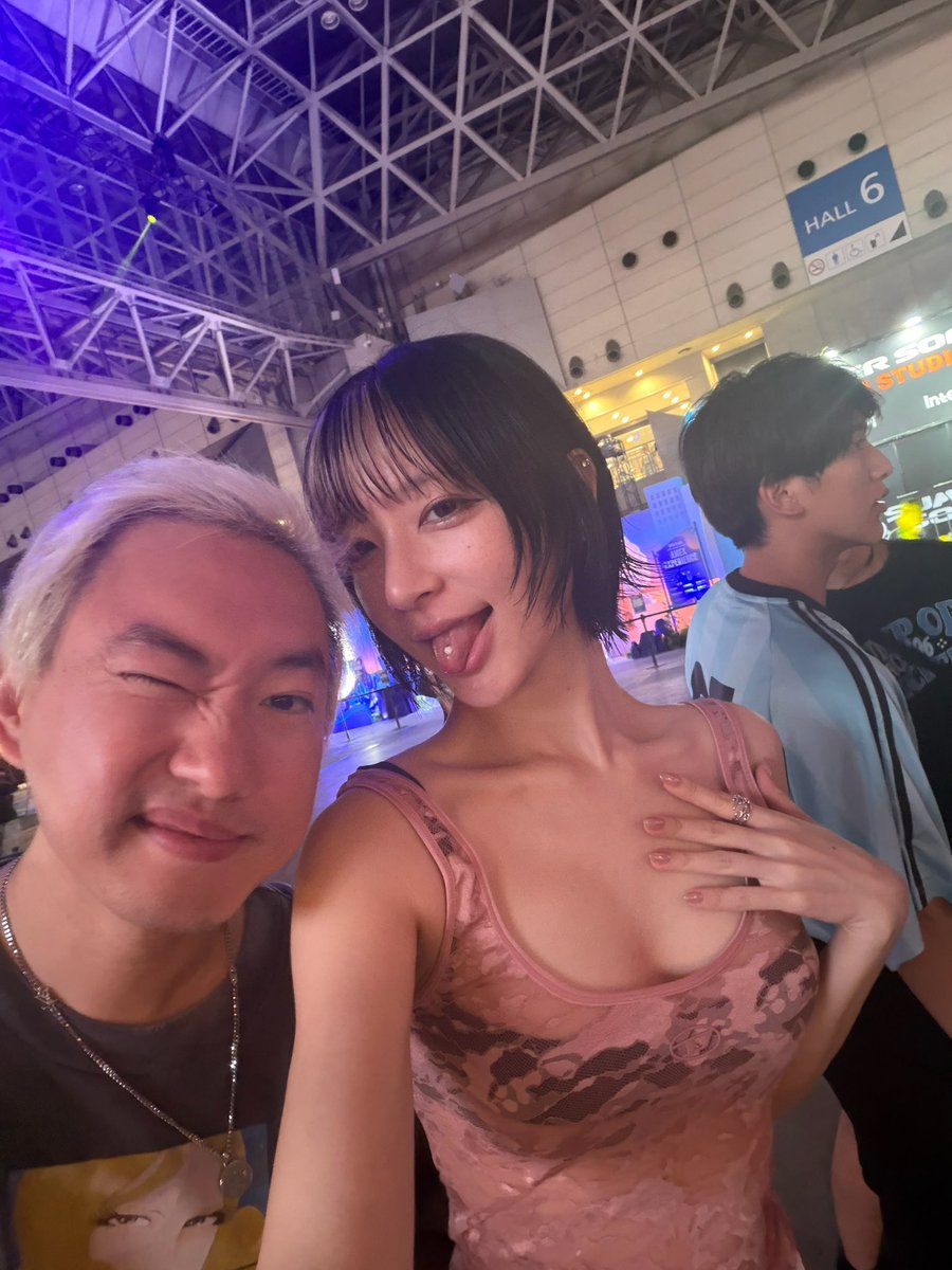bobo_sumi's tweet photo. Jennie的兵来了！🫶💕
#summersonic东京 #jennie https://t.co/hzDPDsjzBI