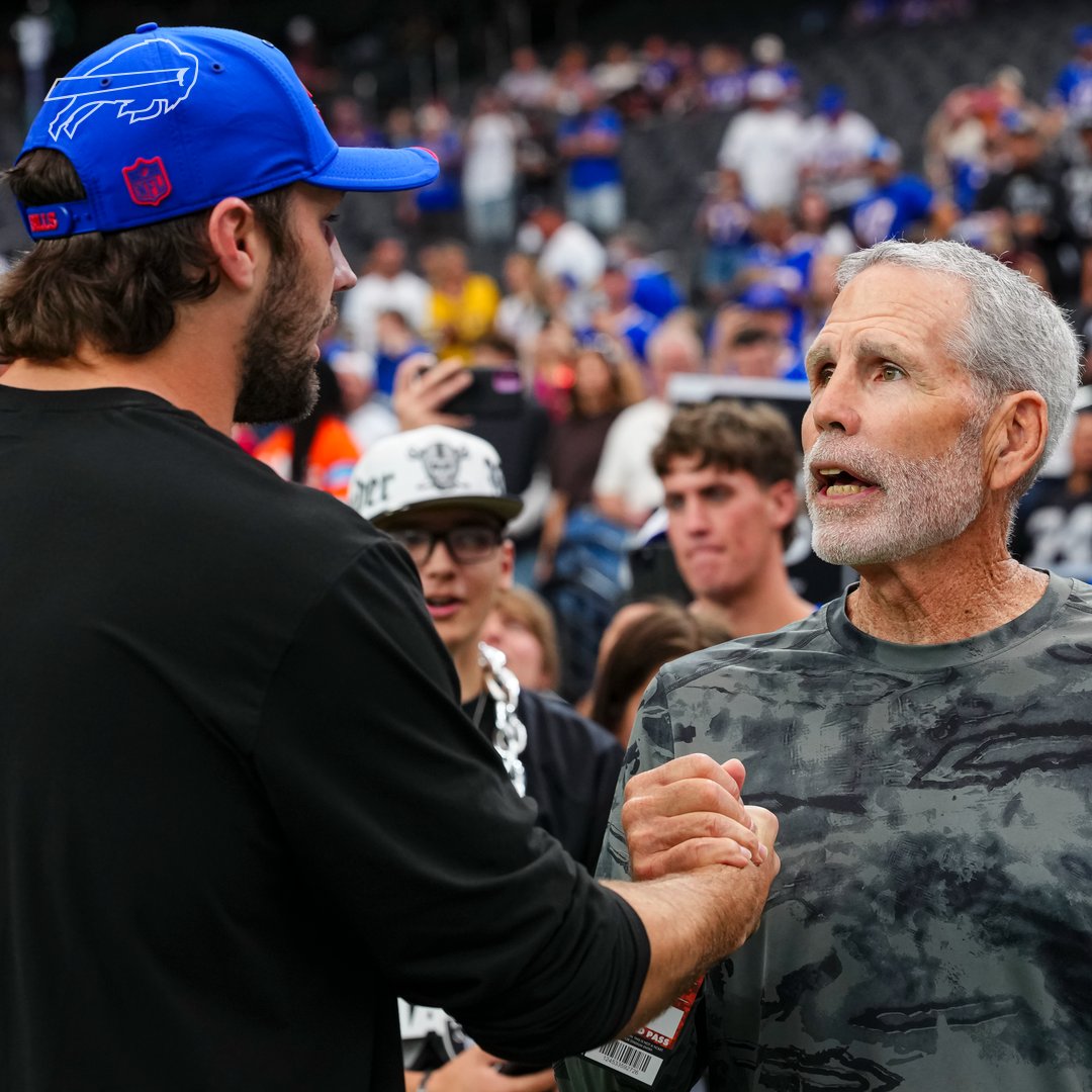 BuffaloBills's tweet photo. "Gentlemen, that guy's unbelievable. He's going to be playing on Sundays."

@JoshAllenQB reunites with former JUCO coach who saw NFL potential from Day 1: https://t.co/dTeVpDbRwy https://t.co/BcLxSxLFxy