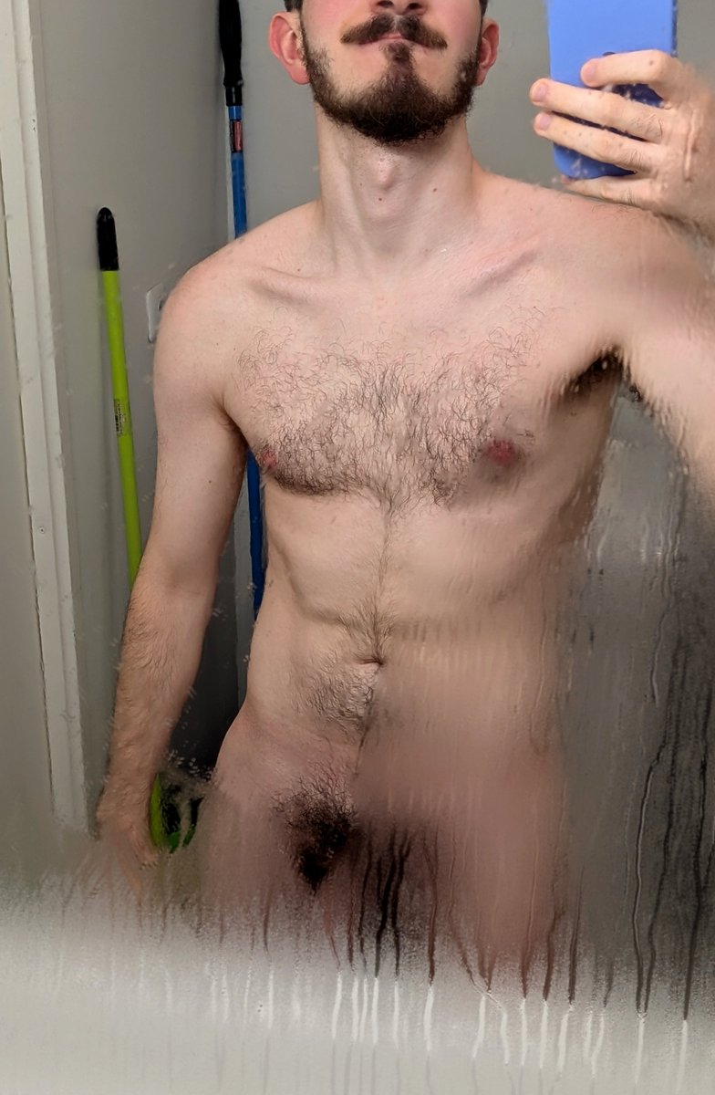 Mint_disaster's tweet photo. Out of the shower https://t.co/mkafgq5jqg