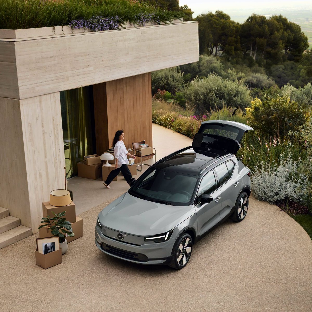 FieldsAuto's tweet photo. The new EX40 is here. Fully electric. Built for whatever life moves next.

Madison (608) 443-3600
Northfield (847) 831-2100
Waukesha (262) 970-5900

https://t.co/GLmWtlBBn7 | #FieldsAuto https://t.co/Sh1V1tNvFv