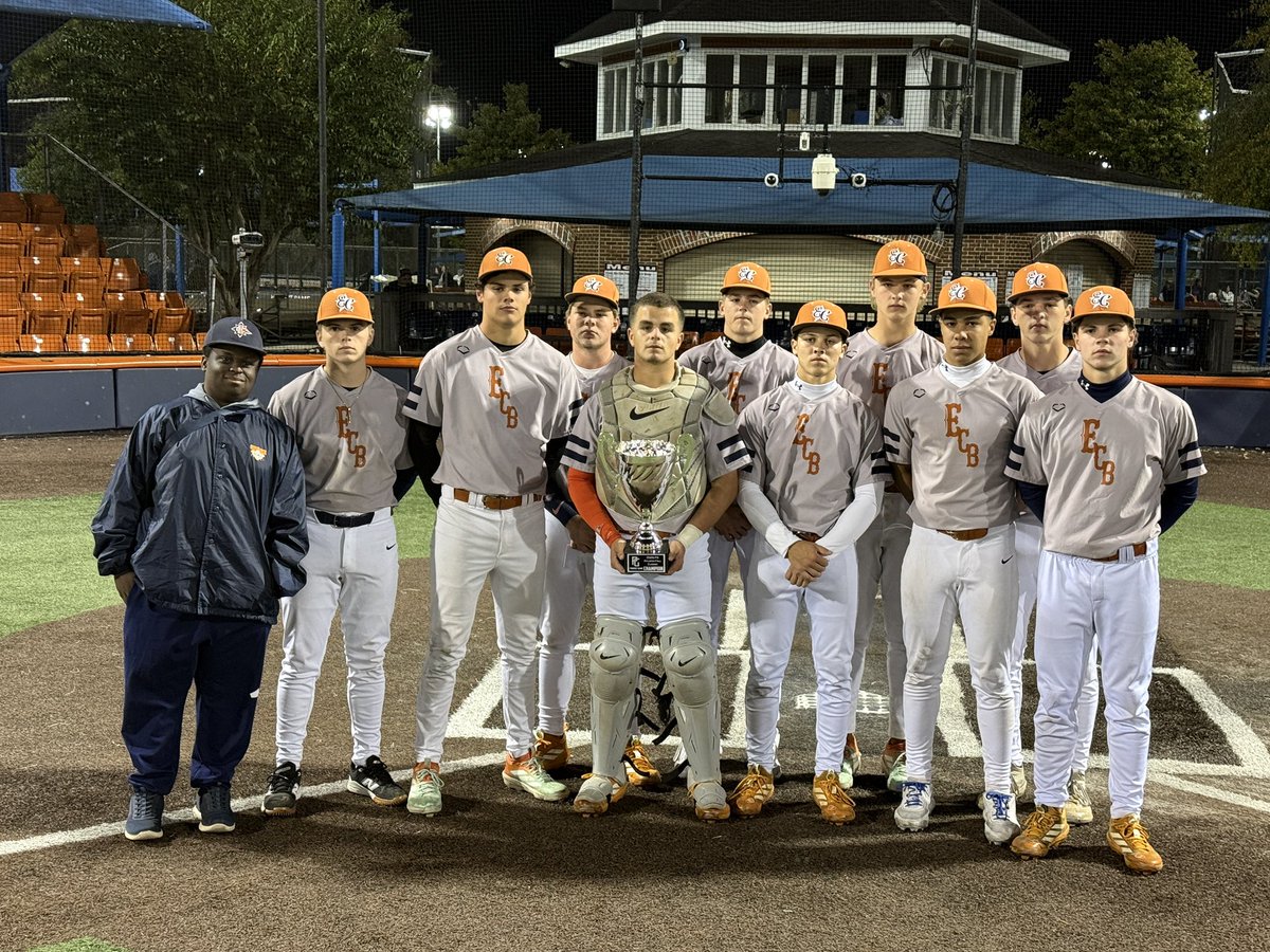 TYMCKENZIE_II's tweet photo. Great week down in Jupiter FL competing against D1 committed arms all week going 3-2 as a team for the #WWBAWorlds #wwbaworldchampionship then coming back to GA going undefeated  @Official_ECB 🏆 
Colossians 3:23 @PerfectGameUSA @PG_Scouting @PG_Tourney @PG_Tennessee https://t.co/NXuCIUAjP7