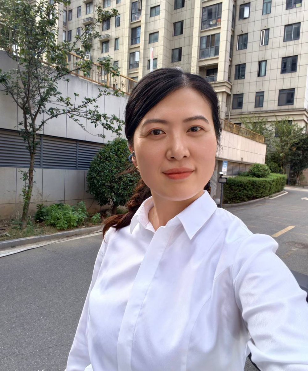 pitannoyome's tweet photo. 老阿姨一枚了，身材还能好到哪儿去呀，都说我身材不够好，今天就给你们看看我的身材，这样的身材你们还喜欢吗？ #杭州 https://t.co/uzzHCnCkMy