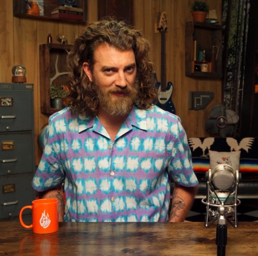 MythicalOutfits's tweet photo. Rhett: From Monday’s GMM -

‘Paul Smith Men's Dyed Vacation Shirt in Blue’ available via @clothbase ($83)

https://t.co/gppPypKa4c https://t.co/dxIjk7Xt3x