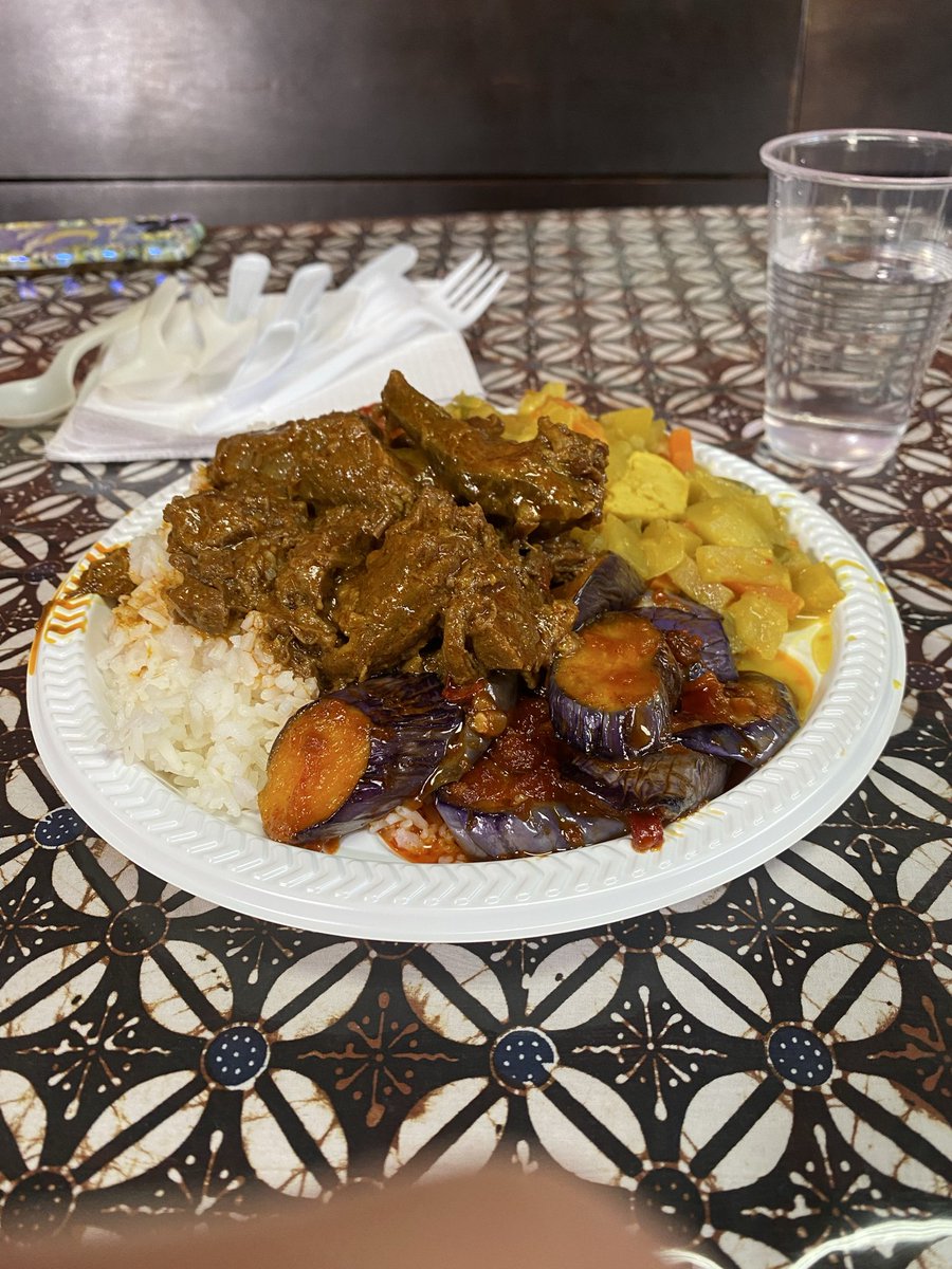 helllbabe's tweet photo. stopped in philly to get some absolutely incredible Indonesian food oh my god https://t.co/TGIVsDgoIR