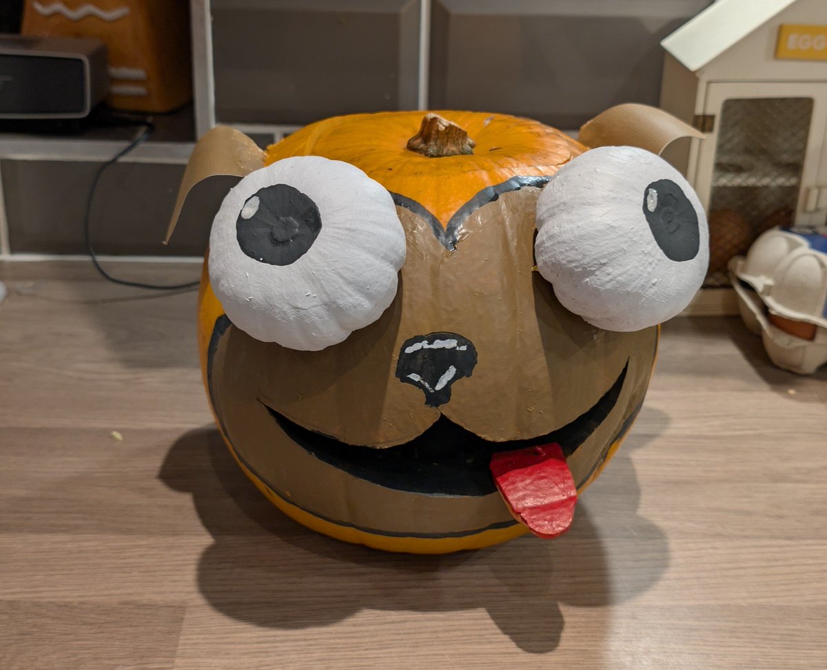 RedFiveModels's tweet photo. Stewards enquiry if my Daughter's pumping that she 100% made her self doesn't clean house at the school pumpkin competition 🤣🤣 https://t.co/eqlLwsRXMN