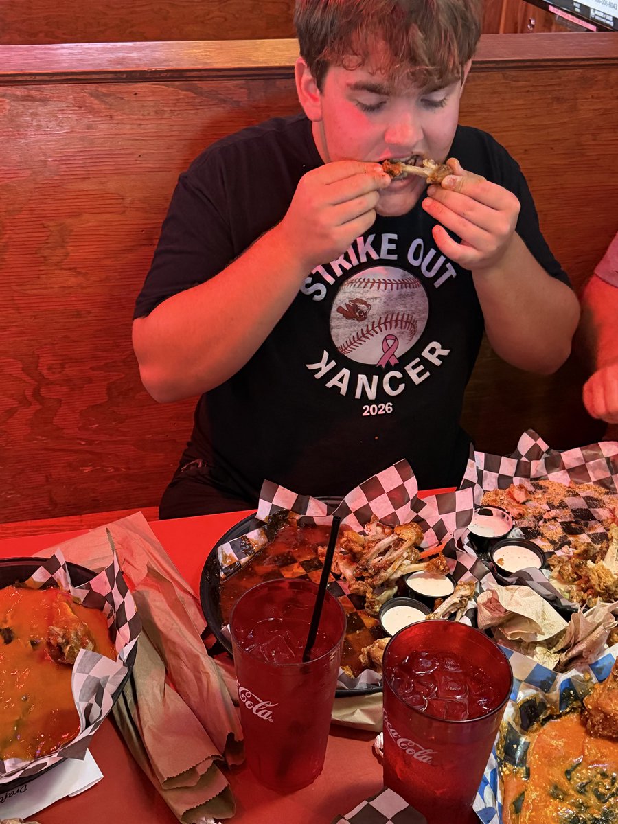 penskefile's tweet photo. In a chicken wing eating contest, talent matters. Determination matters. But let's be honest... the real MVP is the extra sauce. The difference between a champion and a loser is proper tract lubrication.
#extrasauceplease #fallbreak2026 https://t.co/Uwp3I05ofA