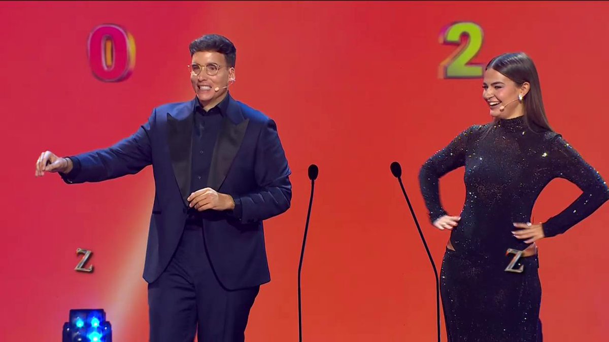 GenZAwards's tweet photo. 🙌 Ahora sí que sí...¡Arranca la gala de los #GenZAwards2026 con @LauraEscanes y @XusoJones!   

✨ Síguelo en directo en @divinity_es 🟣  
https://t.co/g2MgqJDO0u https://t.co/aQNbpacwcD