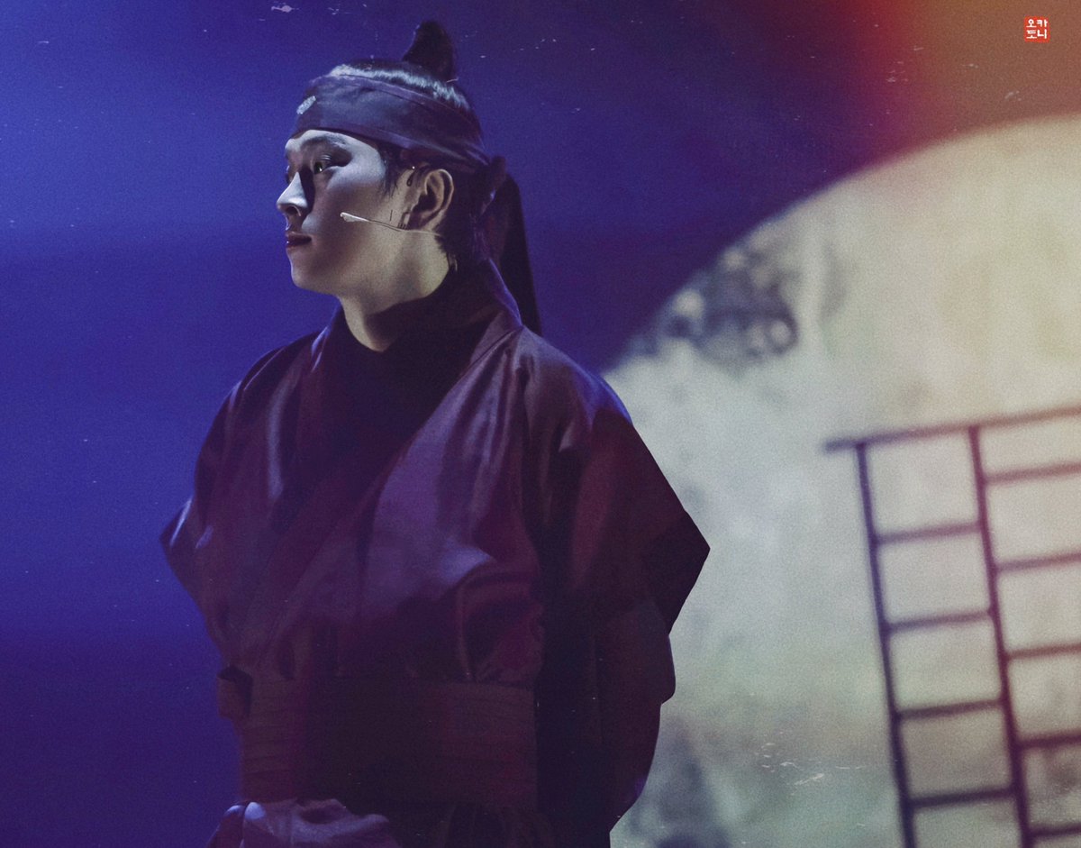 ODOKANI_PIC's tweet photo. 261021 뮤지컬 #난세 🌖🪭 

[스페셜커튼콜 - 五. 꿈꾸던 나의 나라이것만]

정도전은
내가 이루고자하는 나라의 신하가 될 수 없다.

-
이방원 || #최석진 https://t.co/s2OQCw0ljc