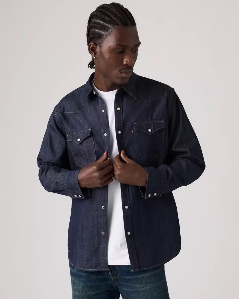 MythicalOutfits's tweet photo. Link: From Monday’s GMM -

‘Barstow Standard Western Denim Shirt’ from @LEVIS (Dark Wash, $80)

https://t.co/BVglsTfaEI https://t.co/kbInbVvEIr