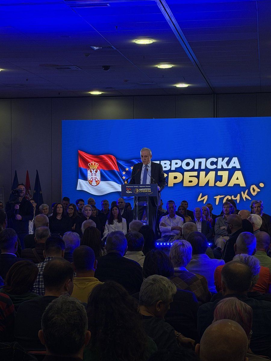 Srbija_centar's tweet photo. Evropska Srbija se zalaže da Srbija bude onakva kakva treba da bude, a ne miri se sa onim kakva jeste

Evropska Srbija. I tačka. 🇷🇸🇪🇺 https://t.co/eNfYozTQB5
