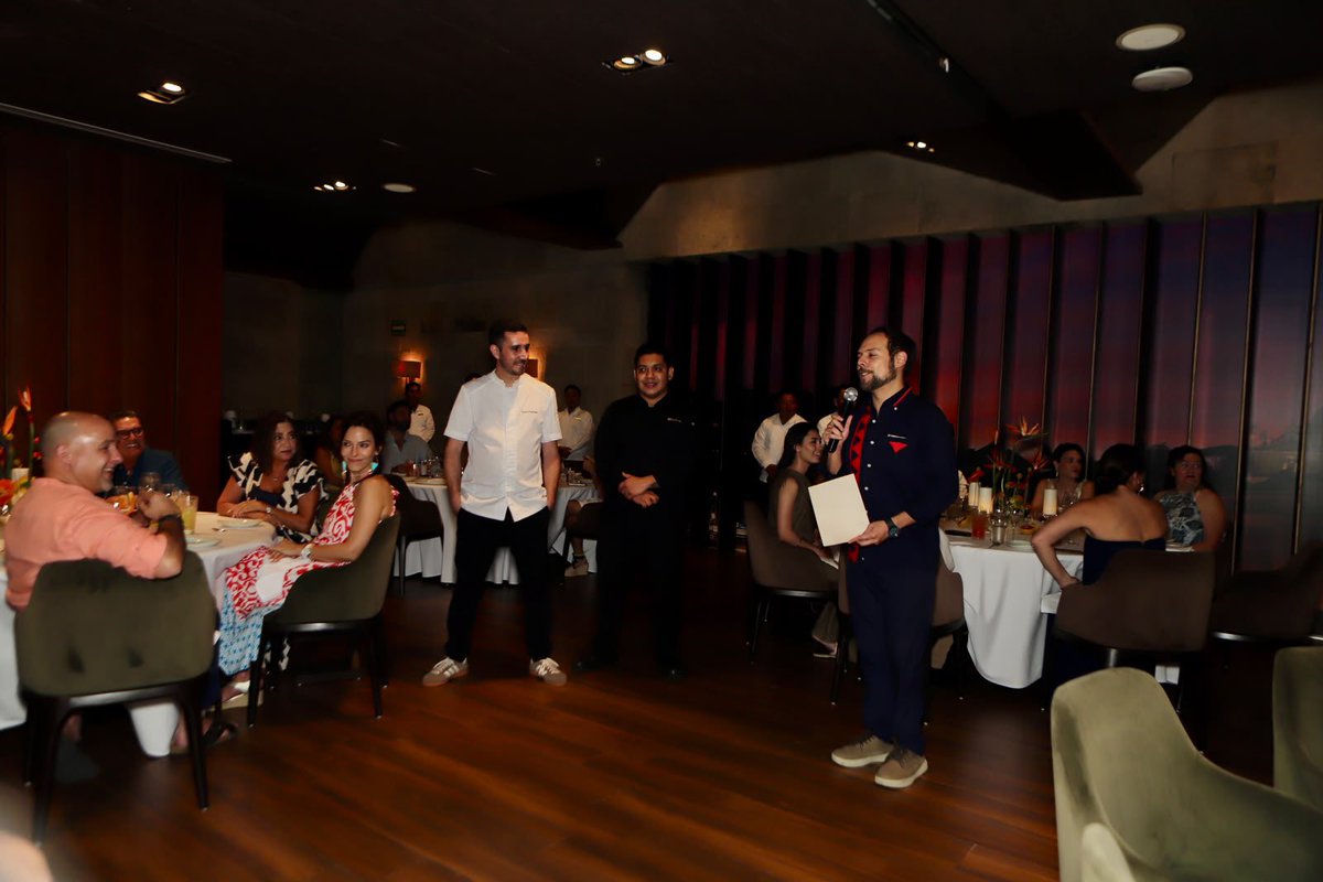 EmbEspMex's tweet photo. Desde @EmbEspMex fortalecemos los lazos gastronónicos, turísticos, comerciales y culturales con México 🇲🇽. Arrancan las acciones conjuntas de @gobmapa y @Turespana_  para el periodo 2026-27 bajo el sello #SpainFoodNation. https://t.co/seFXRJw0Tf