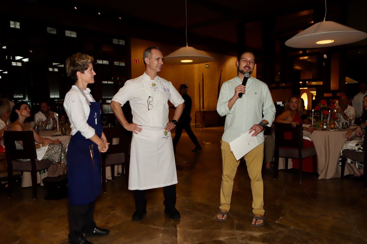EmbEspMex's tweet photo. Desde @EmbEspMex fortalecemos los lazos gastronónicos, turísticos, comerciales y culturales con México 🇲🇽. Arrancan las acciones conjuntas de @gobmapa y @Turespana_  para el periodo 2026-27 bajo el sello #SpainFoodNation. https://t.co/seFXRJw0Tf