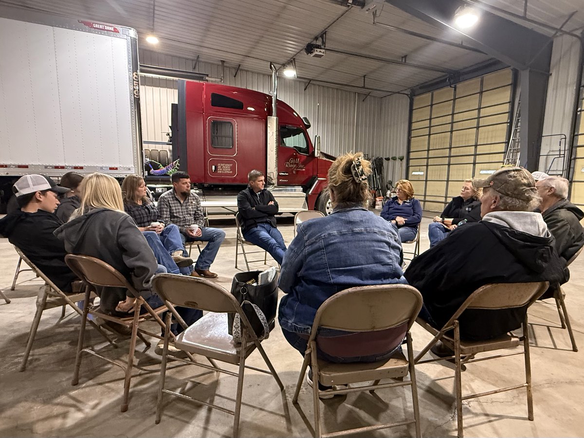 RepFinstad's tweet photo. Last week, the Runge family and @MNFarmBureau hosted an agricultural stakeholder listening session with leaders in our ag community and the next generation of farmers to discuss the issues impacting Watonwan, Blue Earth, and Brown Counties. 

When helping my @HouseAgGOP colleagues write the House-passed Farm Bill, listening sessions like these directly shaped our policies. Thank you to everyone who could join us and provide valuable insights into the issues affecting our farmers!