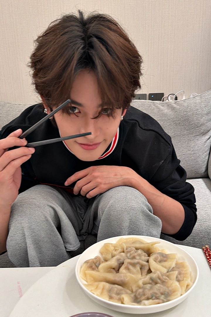 iaomsxn's tweet photo. เกี๊ยวอะไรทำไมน่ารักจัง🥺🫳🏻🫳🏻 https://t.co/GvlAQxP6m1