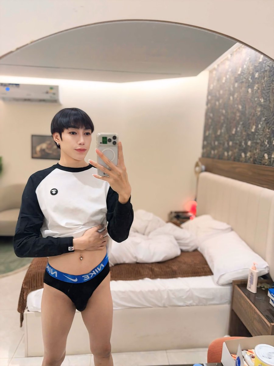 autnmatic's tweet photo. #ladyboy_riyadh #ladyboy_both_in_riyadh #ladyboy_saudi 🤫🤫🤫 https://t.co/IAsKLfX86o