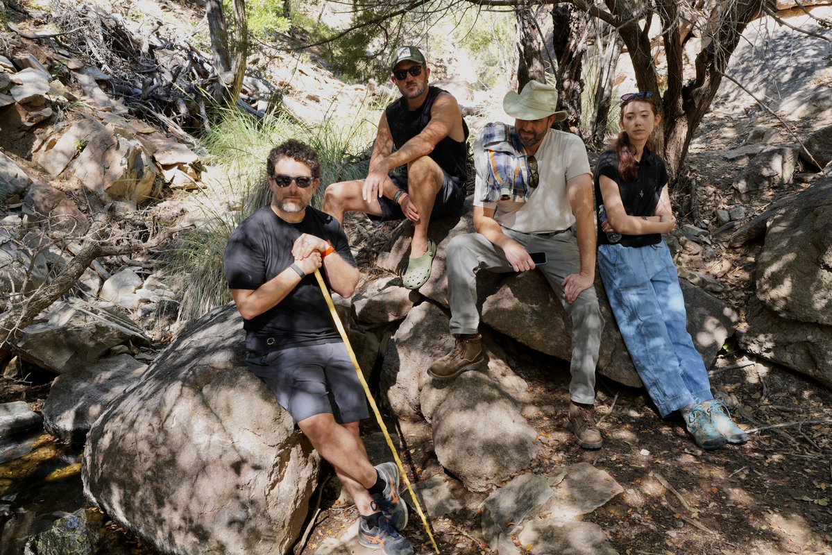 aventurine_eth's tweet photo. Kicking off the @genartfound Day with a Desert Hike at the Chihuahuan Desert Nature Center https://t.co/r2G7nKEuV0