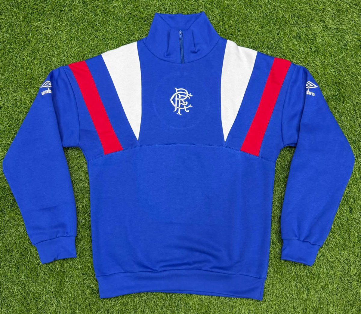 RFCRetro's tweet photo. COMPETITION TIME

To be in with a chance of winning 1 of these 2 retro Rangers tops, all you have to do is:

1️⃣ RT this post
2️⃣ Comment your size 
3️⃣ Follow our account

Note: All 3 steps must be completed for a valid entry.

2 Winner’s announced Friday evening https://t.co/M0owfWS41v