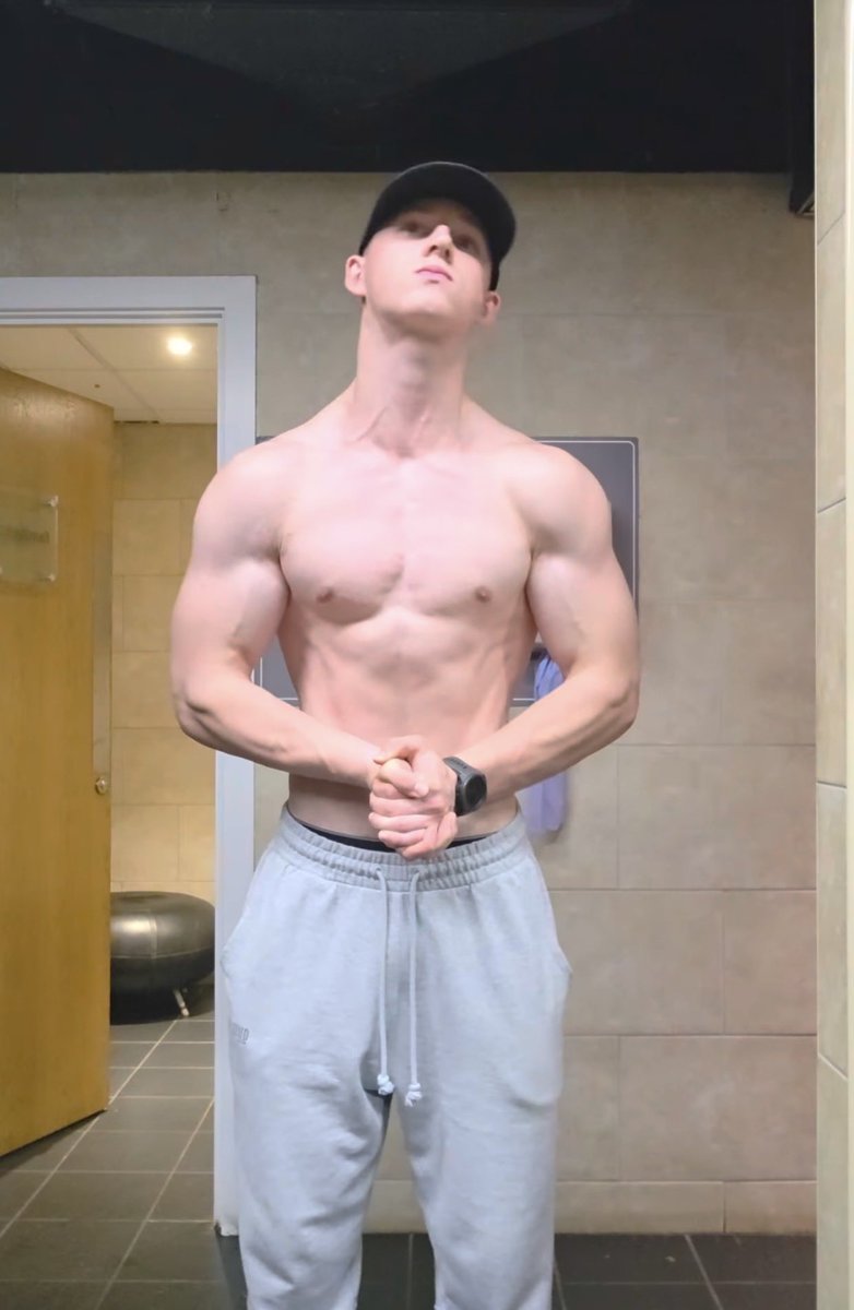 TheBroZone_'s tweet photo. https://t.co/OVKj1Rhbdi