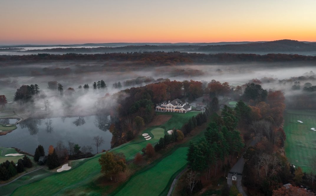 garyplayer's tweet photo. There’s is something special about Fall foliage on golf courses. The colors of GlenArbor Golf Club in New York are simply mesmerising… GP https://t.co/1PNULFwfEA