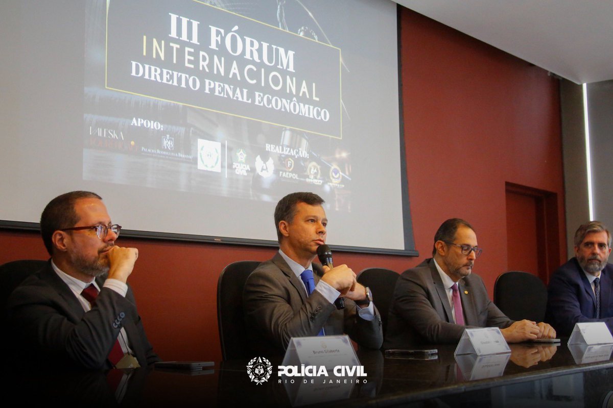 PCERJ's tweet photo. Polícia Civil realiza o 3º Fórum Internacional de Direito Penal Econômico, Compliance e Integridade na Acadepol

A iniciativa promovida em parceria com a FAEPOL e o European & ICON Institute, reúne especialistas nacionais e internacionais para debater o enfrentamento à criminalidade econômica

🔗 Leia na íntegra: https://t.co/D77n0viZtu