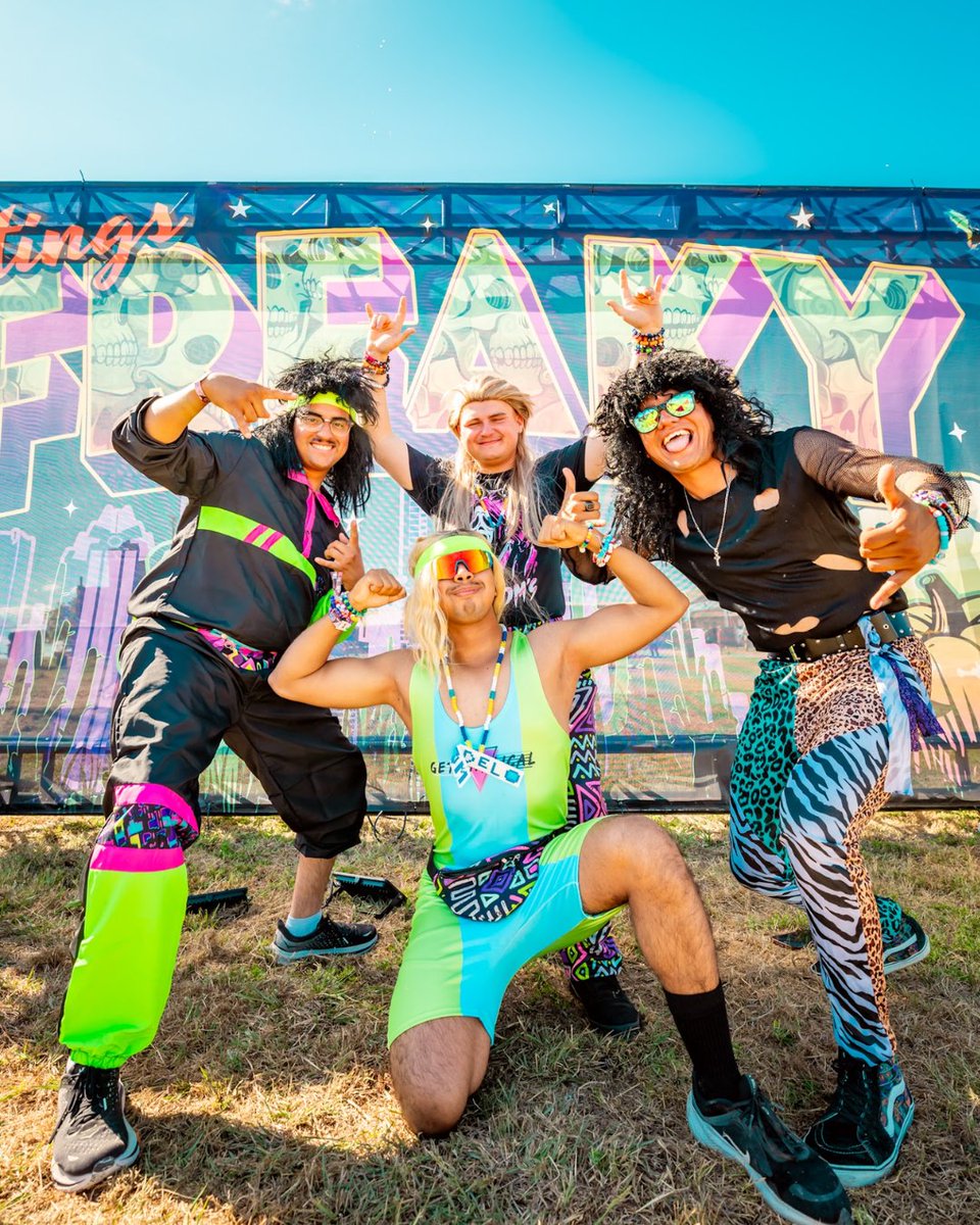 FreakyDeakyTX tweet picture