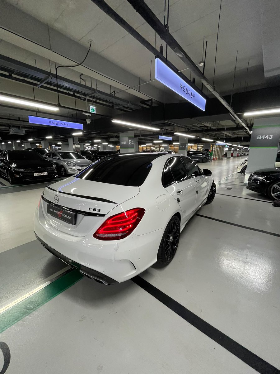 zackk_v8's tweet photo. C63 🔥

Un de mes coup de coeur, du carbone partout.. 

33.500 livré TTC 

110.000km

Plus d’infos en DM https://t.co/hdHO9KtQXS