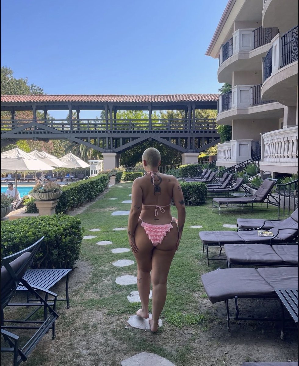 h0eassg000ner's tweet photo. Any other VanillaMace gooners?? If so DM me 😵‍💫😵‍💫 I’m usually not into wh*te women at all but this girl is a perfect goondoll 🤤🤤 https://t.co/qMPca8RDo2