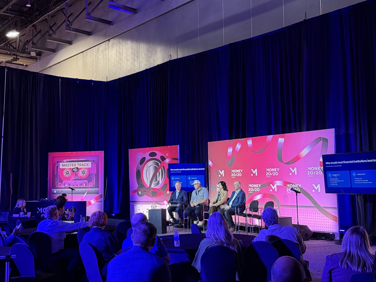 Q2_Software's tweet photo. Yesterday at @money2020, Q2 CTO Adam Blue joined Christian Widhalm, CEO of @bloomcredit, and Darlene Johnson, Chief Strategy &amp; Transformation Officer at @SuncoastCU, for a panel on “Invisible Prime: The Customers You Aren’t Seeing But Want to Bank.” 🚀

#Money2020 #DigitalBanking https://t.co/bidpailwjh