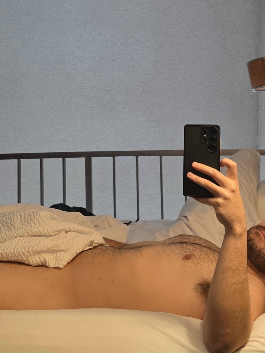 ItsCaptainDigby's tweet photo. lazy mornings https://t.co/qaguqa14Ei
