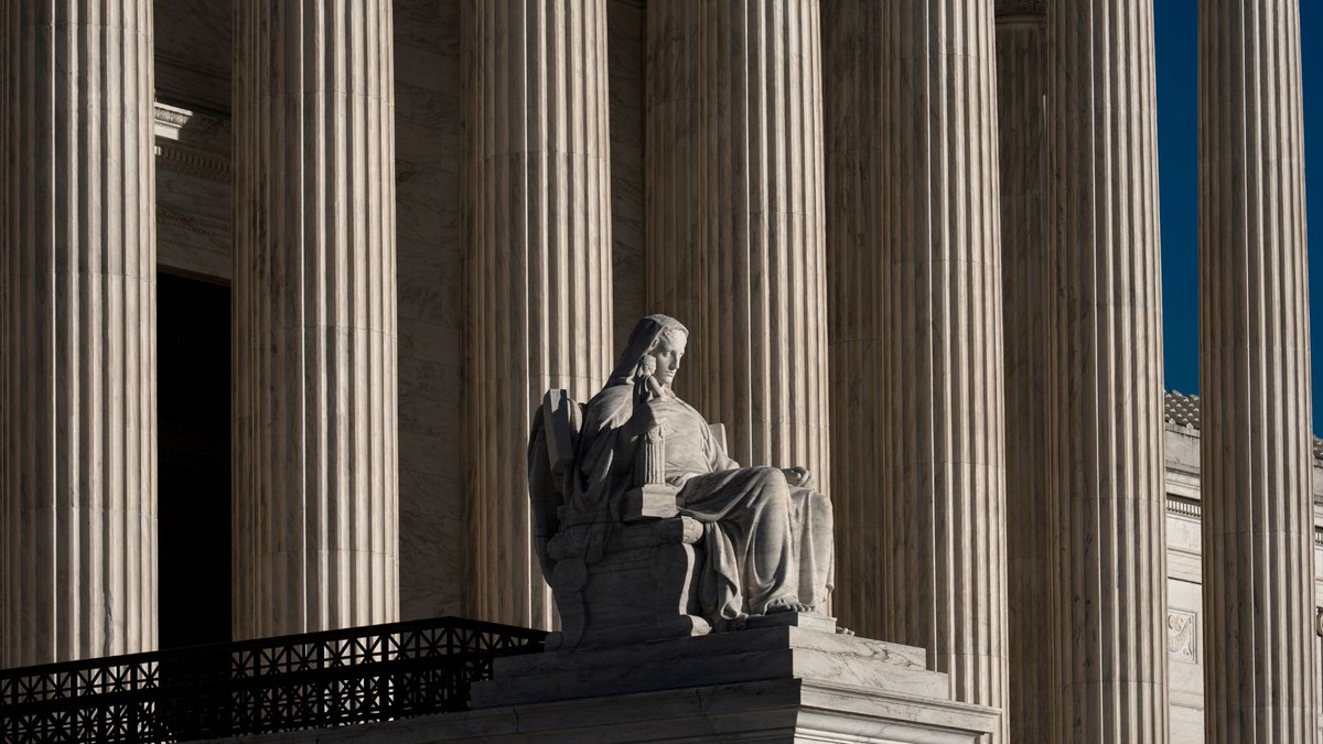 afronews's tweet photo. The #SupremeCourt agreed to hear a challenge to Montgomery County, #Maryland ’s middle school magnet admissions policy, which parents say discriminates against #AsianAmerican students. https://t.co/OjezdE3doD https://t.co/rgcTKQidox