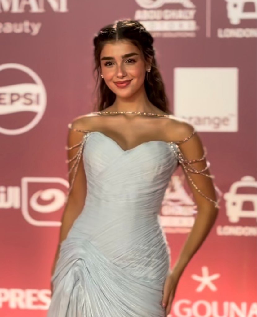 b_______yer's tweet photo. المهرجان كان ناقص بدون هالقمر https://t.co/xoucV1TbIC