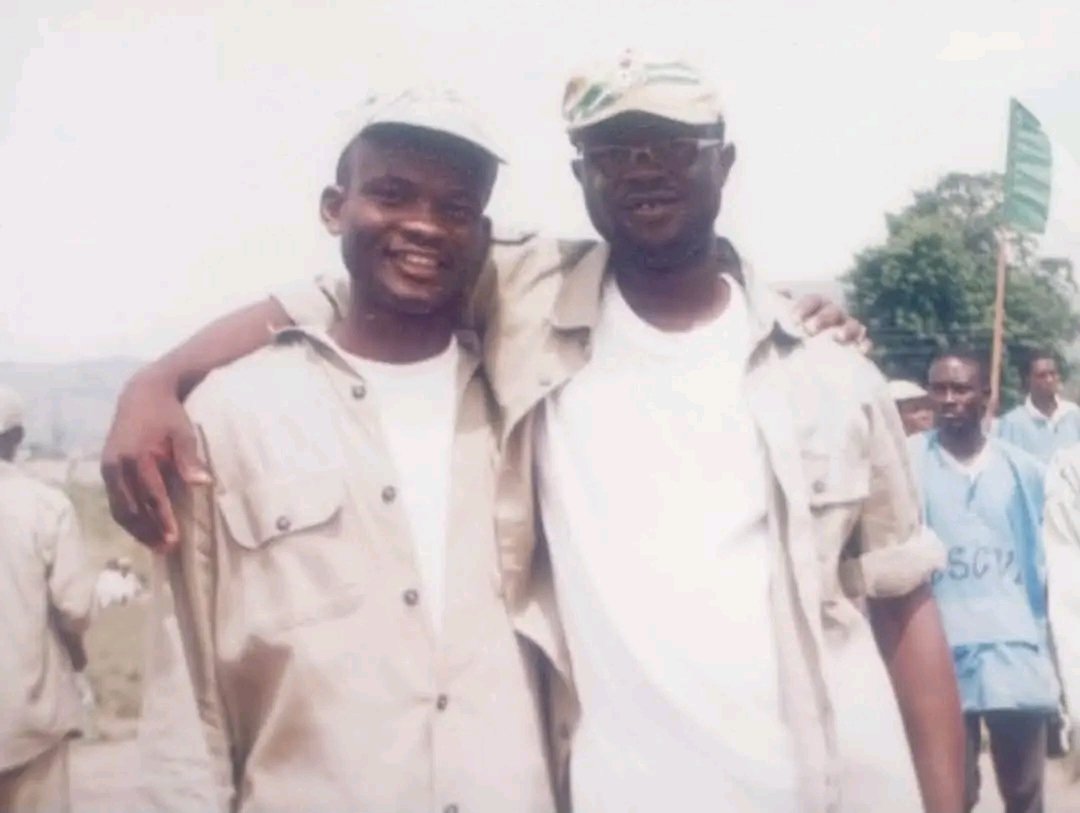 AbuAbdulHameed7's tweet photo. Copper Weee. We, waaa

Ho. @BTOofficial. Continue with your good work abeg. No time to be distracted with unnecessary side gossips. https://t.co/aebVU8mkgQ