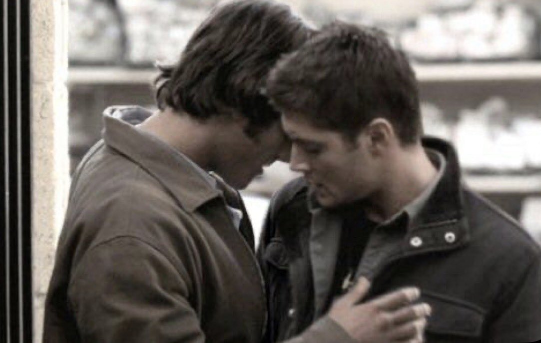wincestarchive's tweet photo. #wincest https://t.co/dtBFwNTcJt