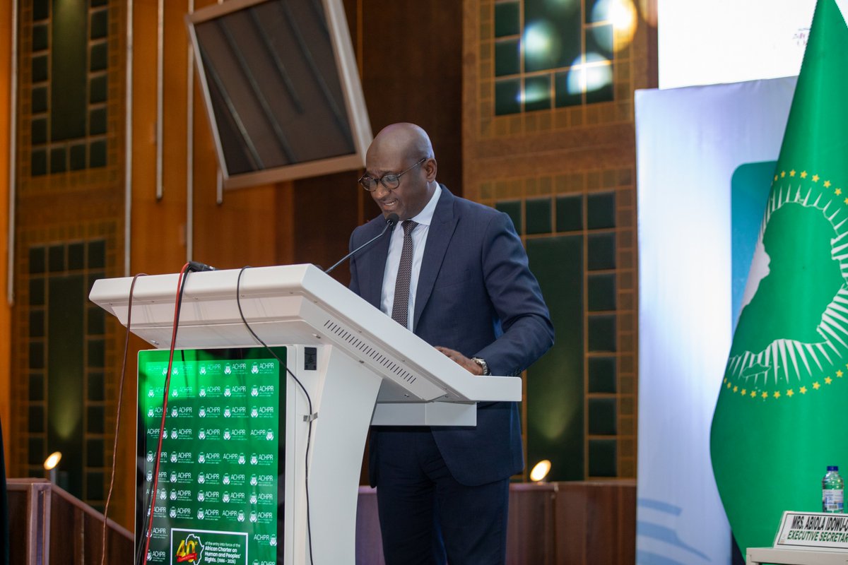 achpr_cadhp's tweet photo. Hon. Idrissa Sow, Chairperson of the African Commission on Human and Peoples' Rights, gives the closing remarks as the 89th Ordinary Session comes to an end.
#ACHPR89OS #Charterat40 https://t.co/9isENpg4mJ
