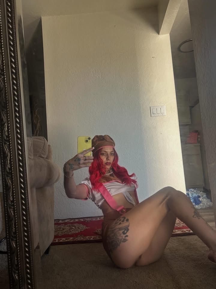 princesslaileyx's tweet photo. 🍓 shortcake but with all the cake 🎂😛

Finsub foot worship domme stripper sadistic Brooklyn ny toes cbt alt brat alt brats nyc irl buffalo tattoos kink pedicures whalesub foot fetish https://t.co/XDbDDQqXQL