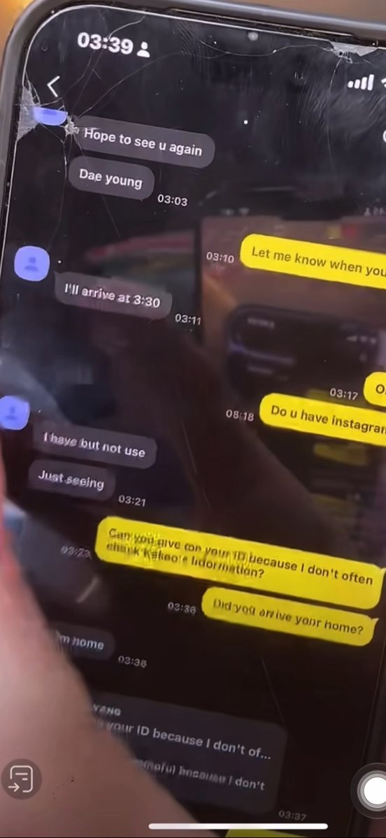 twelve05cm's tweet photo. one more thing about this chat! besides the fact that it's all in english when this guy allegedly studied in korea for 6 years... anyway!

in chats, you're always on the right side, correct?

so here:
grey = supposedly soobin (it's not)
yellow = this stupid guy

this stupid guy said soobin used the name "daeyoung" which is the name soobin used in that previous life ep of "not to do"

but why would soobin say "Hope to see u again Dae young" to HIMSELF?

yellow asked for his instagram ID
grey replied to that specific msg showing a "yang"  in the username which proves that yellow IS jeremy yang which is mr. cloutchaser

so why did grey call him dae young when that's supposed to be soobin? lol

++ he keeps trying to avoid saying soobin's name DIRECTLY!

🤷🏻‍♀️🤷🏻‍♀️🤷🏻‍♀️

please keep reporting to hybe!!!