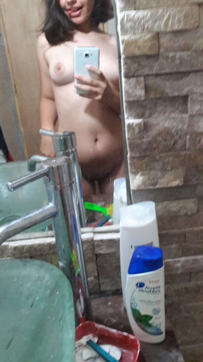 marukoctm1234's tweet photo. Mi cuerpo solo está para ser usado para el placer de los hombres, solo soy un juguete con hoyos para que me metan la verga asi es mi puta @SofiHot19a https://t.co/kREJ2405jj