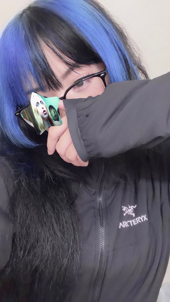 iIytte's tweet photo. when you jump out of the water but it lowk beads off the jacket so you js dry up and die 🫧🐟💦💀👌🏻 https://t.co/CJ5dtBWEyX
