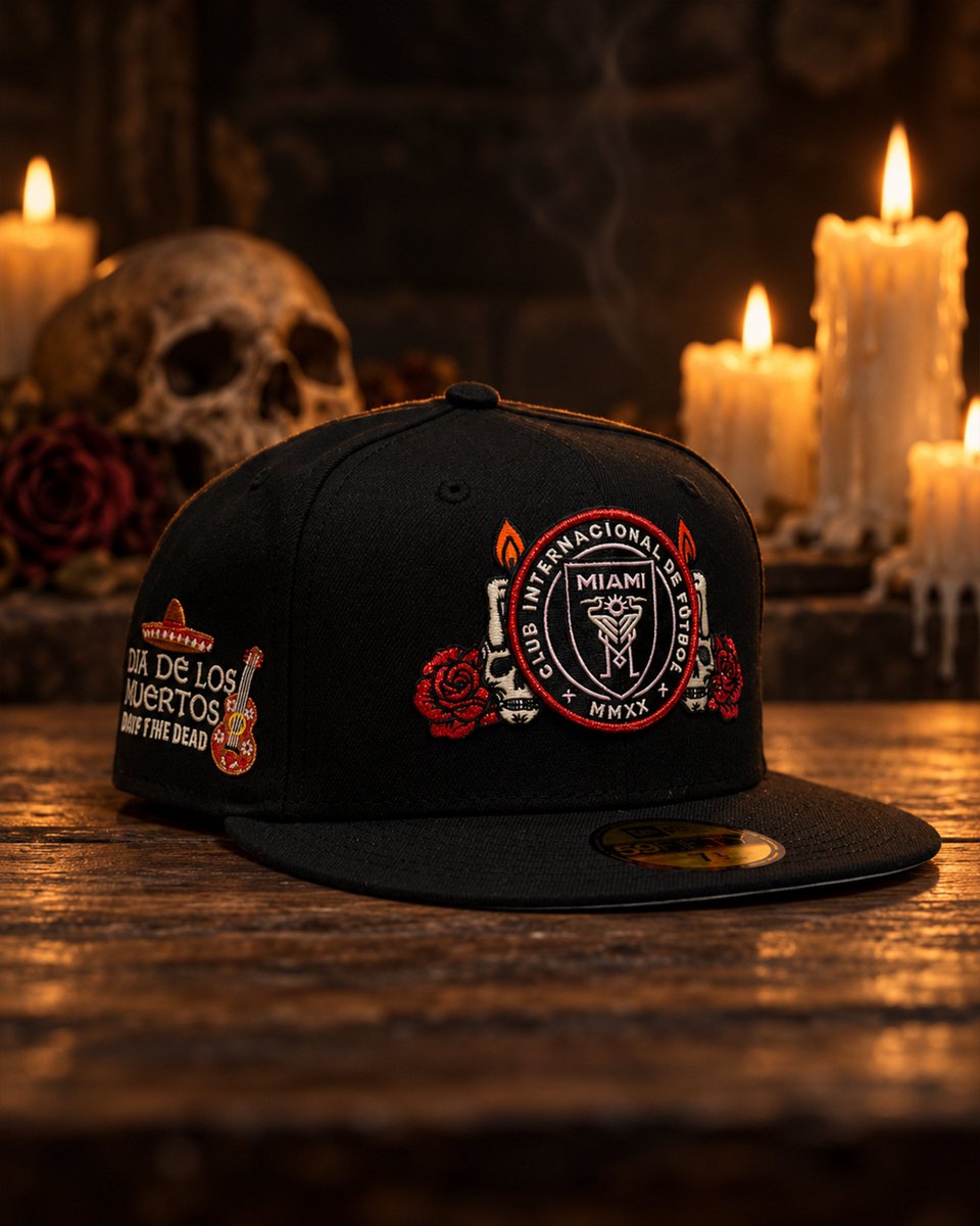TopperzStore's tweet photo. SPECIAL DROP 🚨🌹 NOW ONLINE 

This Inter Miami CF New Era 59FIFTY fitted comes in all black with the crest framed by sugar skulls, candles and roses, plus a Día de los Muertos side patch.

Limited stock only. https://t.co/KN0b4pC6Kd