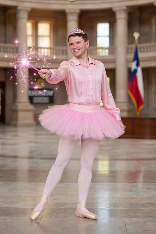 Timpanist's tweet photo. @TrumpsHurricane WHICH OF THE SIX GENDERS IS JAMES TALARICO? EVEN HE/SHE/IT DOESN'T KNOW FOR SURE! #creepy after https://t.co/xSw3WCFGZv