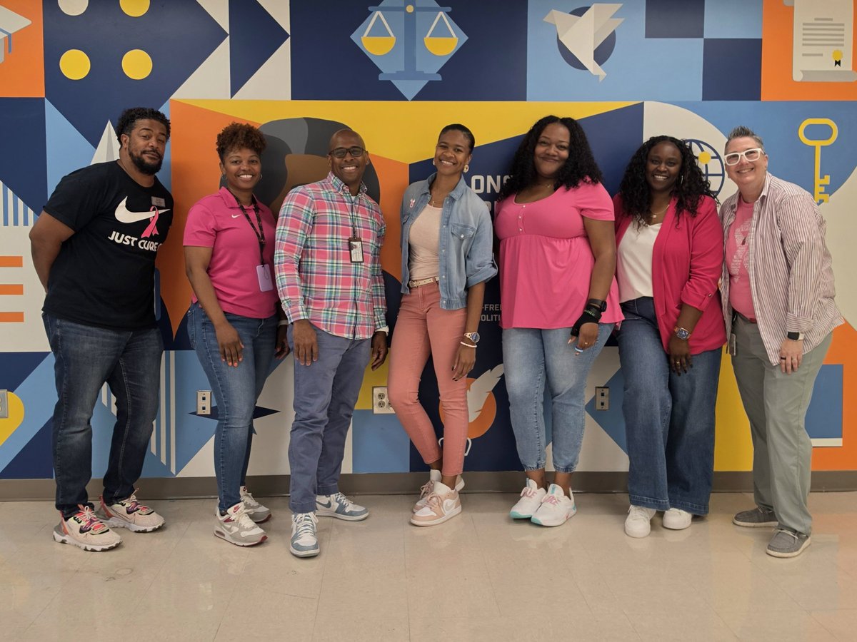 APSITKrystle's tweet photo. 🤖 DAY 1 of W.O.W. Days was a HUGE success! 🎉 Shoutout to my AMAZING teammates for leading stations, bringing the energy, and making this experience unforgettable for our @APSHAES students! It was AWESOME because of YOU!💙💛#DreamTeam💗💗#BreastCancerAwareness  #UndeniableImpact https://t.co/ZgFrHdS31w