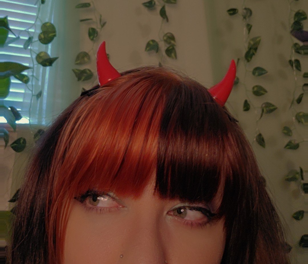 xCASHFAIRY's tweet photo. no, I'm like ......super innocent n won't take ur entire paycheck just bc I thought it was funny  :3 https://t.co/UcmUaV5bY5