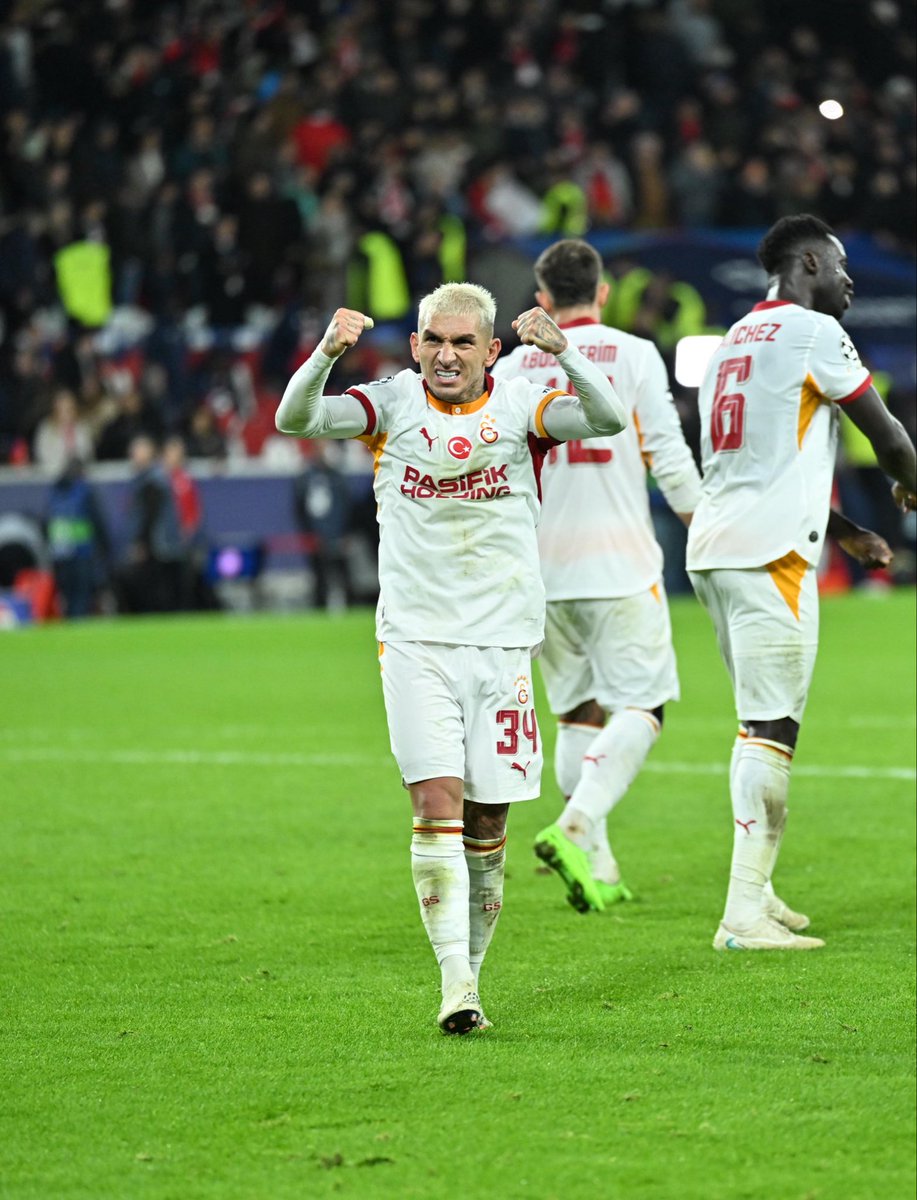 ultrAslan's tweet photo. 👊🏻 GEREKENİ YAPTI! https://t.co/TUrKIknpo2
