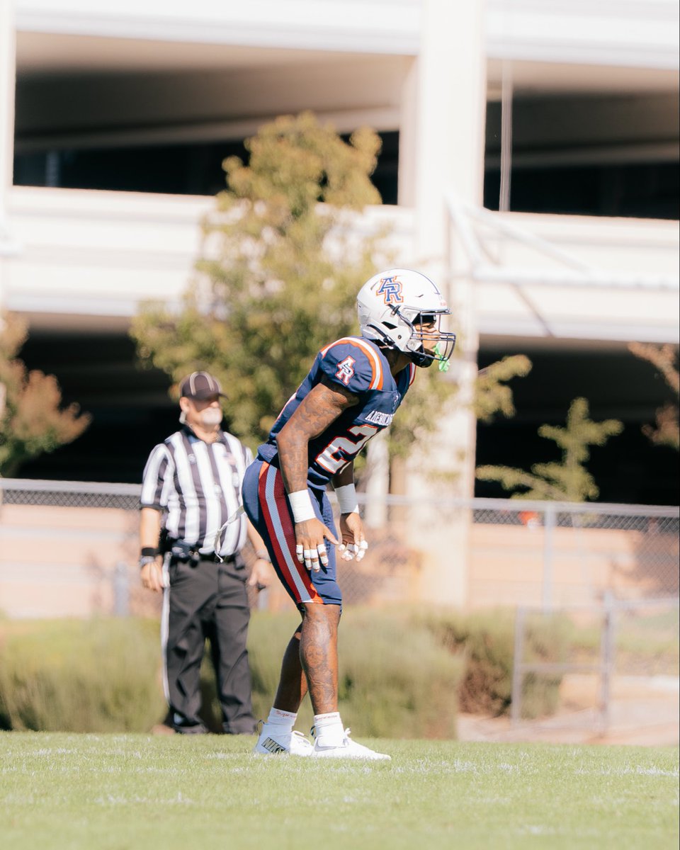 MarcusAWatkinss's tweet photo. STUDENT ATHLETE 4.0 ON TOP OF MY GRADES WITH THE FILM TO MATCH !!

https://t.co/XcsCAK4seN https://t.co/E3LL9yqbJy