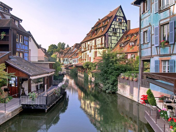 CLL49's tweet photo. Légendes des photos de l'Ill via Wikipédia
1 La Petite Venise à Colmar
2 L'Ill vers Sélestat 
3 L'Ill à Strasbourg, devant l'église Saint-Paul
4 La Quartier des tanneurs dans la Petite France à Strasbourg https://t.co/vyGxzmFebw