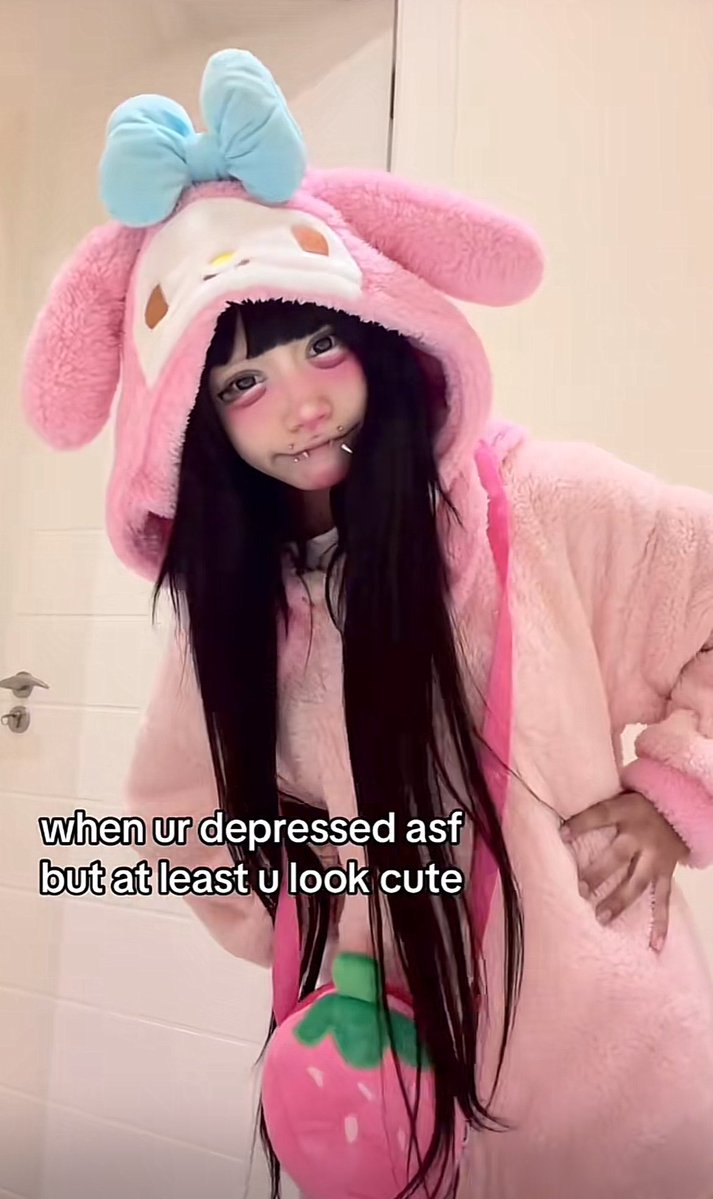 imsomiserablol's tweet photo. https://t.co/JSYP78iSFE